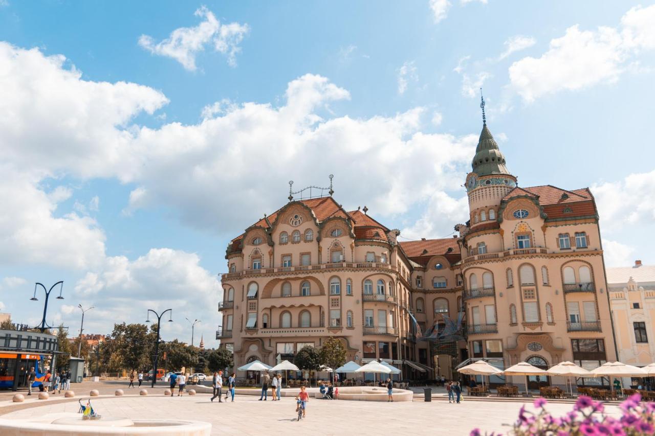 Bluesky Ultra-Central Premium Apartment Орадеа Екстериор снимка