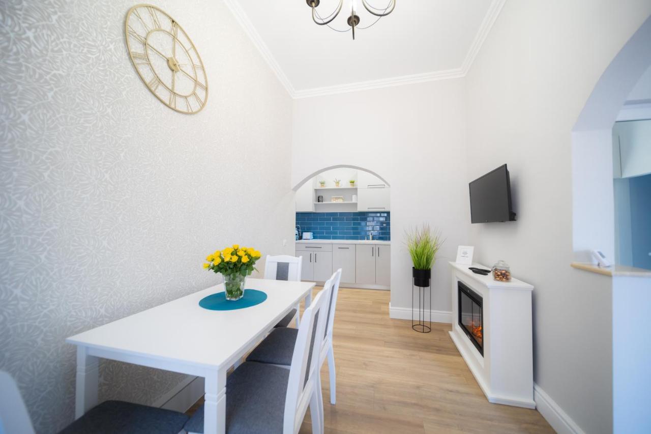 Bluesky Ultra-Central Premium Apartment Орадеа Екстериор снимка
