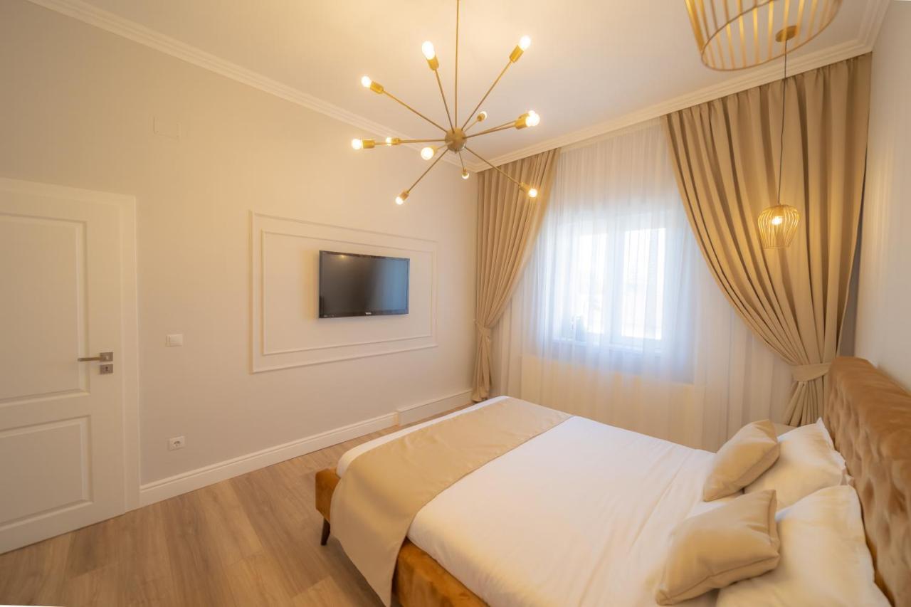 Bluesky Ultra-Central Premium Apartment Орадеа Екстериор снимка